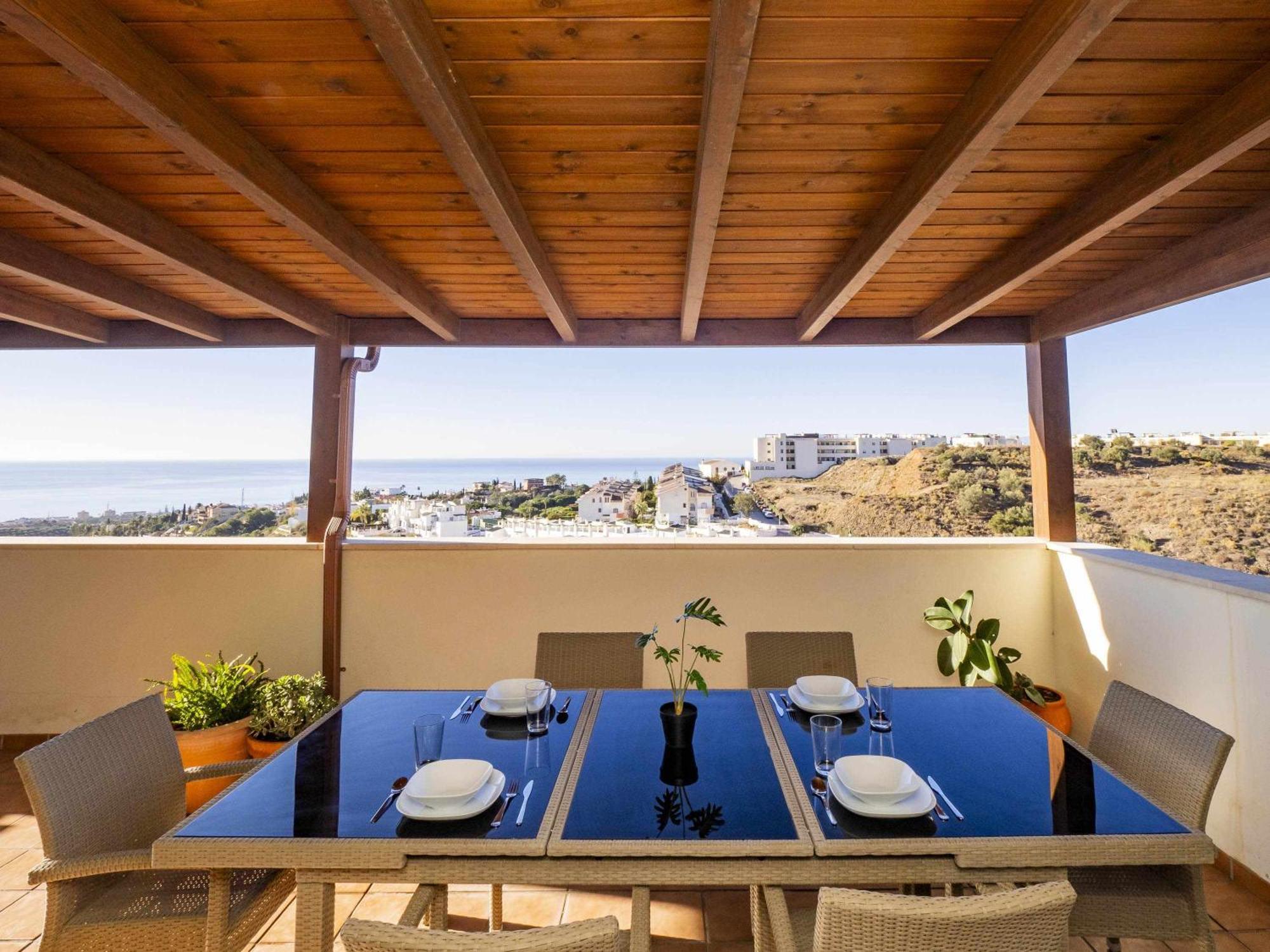 Atico Con Vistas Al Mar Piscina Y Parking Lejlighed Málaga Eksteriør billede